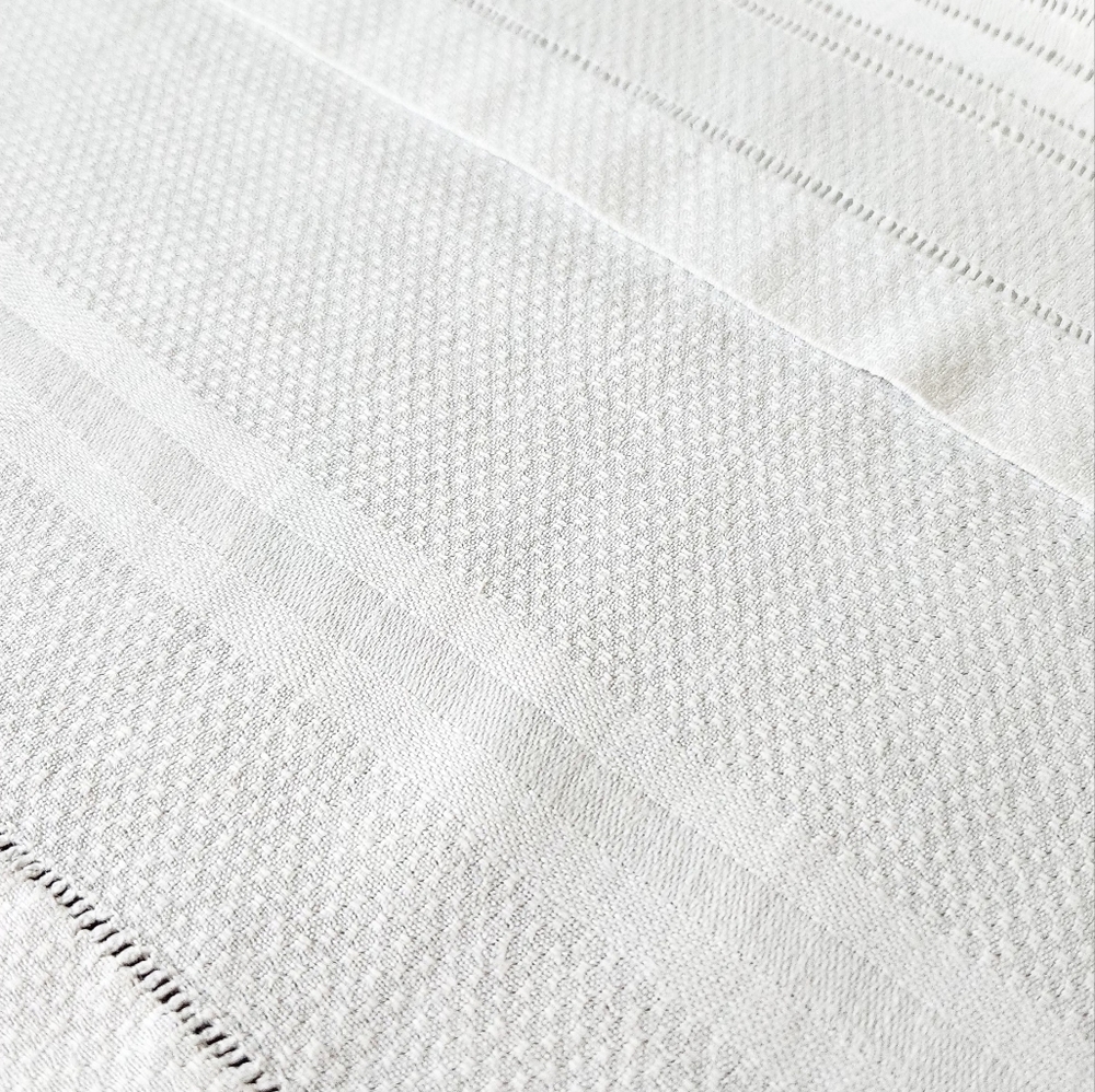 HEMSTITCHED DAMASK HUCKABACK VINTAGE CLOTH